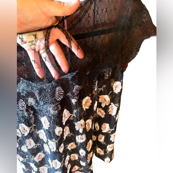 POL Size large stunning black lace bodice &floral‎ top . NWOT. - Picture 2 of 6